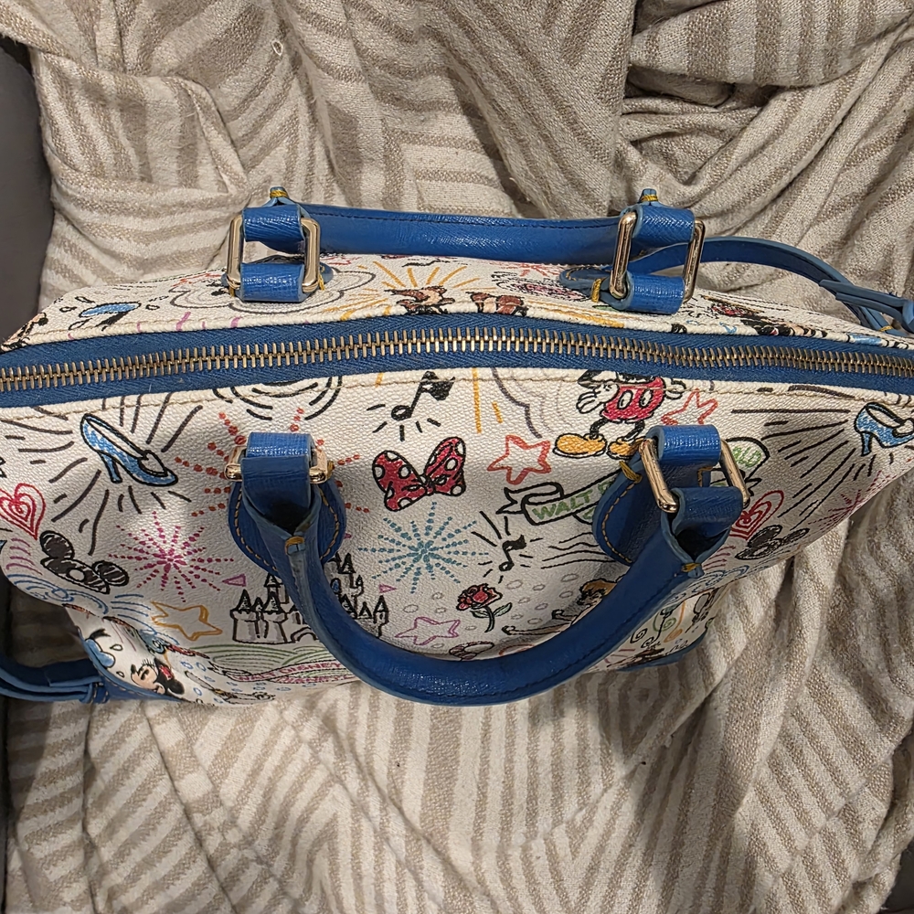 Dooney & Bourke Satchel - Disney Parks Collection - HIGHLY COLLECTIBLE!!! - Picture 3 of 11